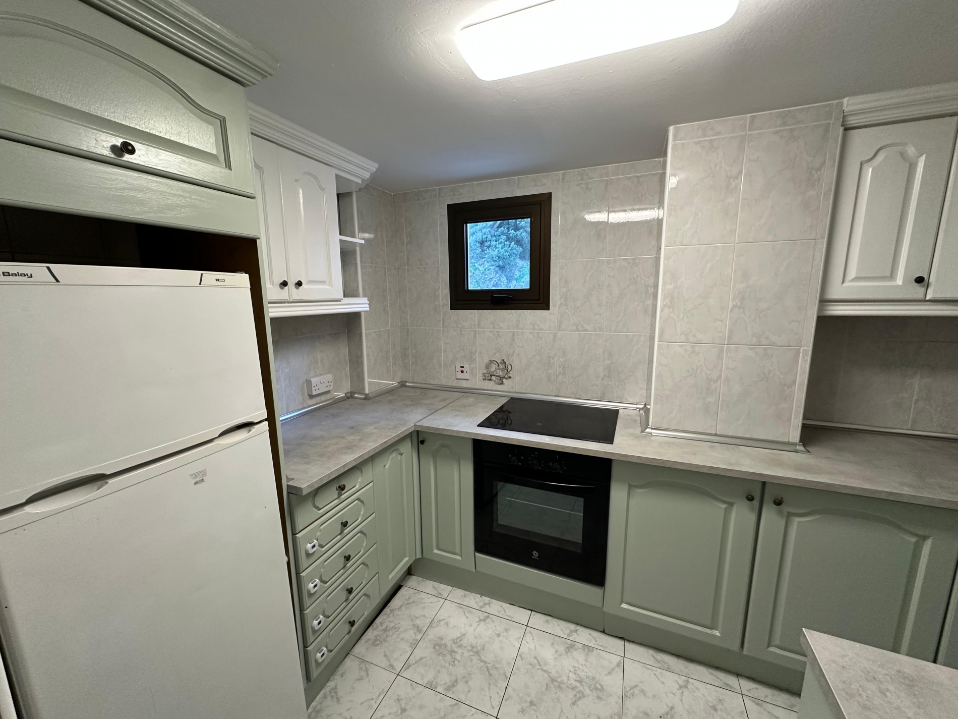 Devils Tower Road Image