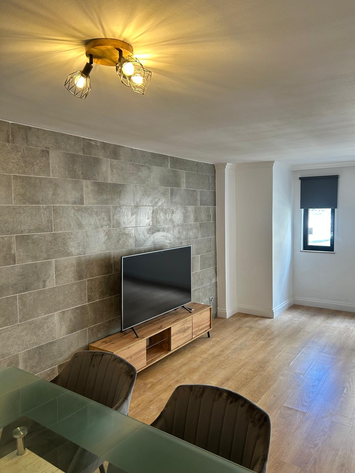 Devils Tower Road Image