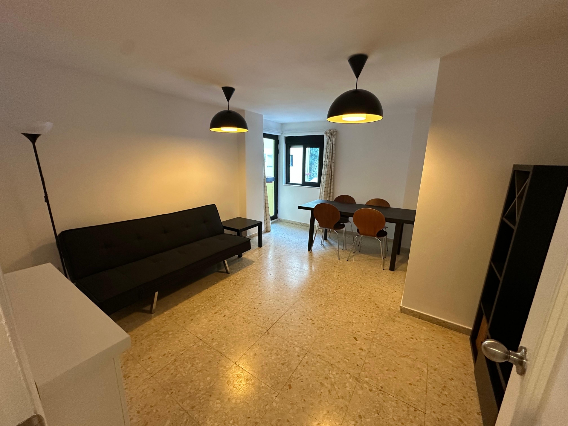 Devils Tower Road Image