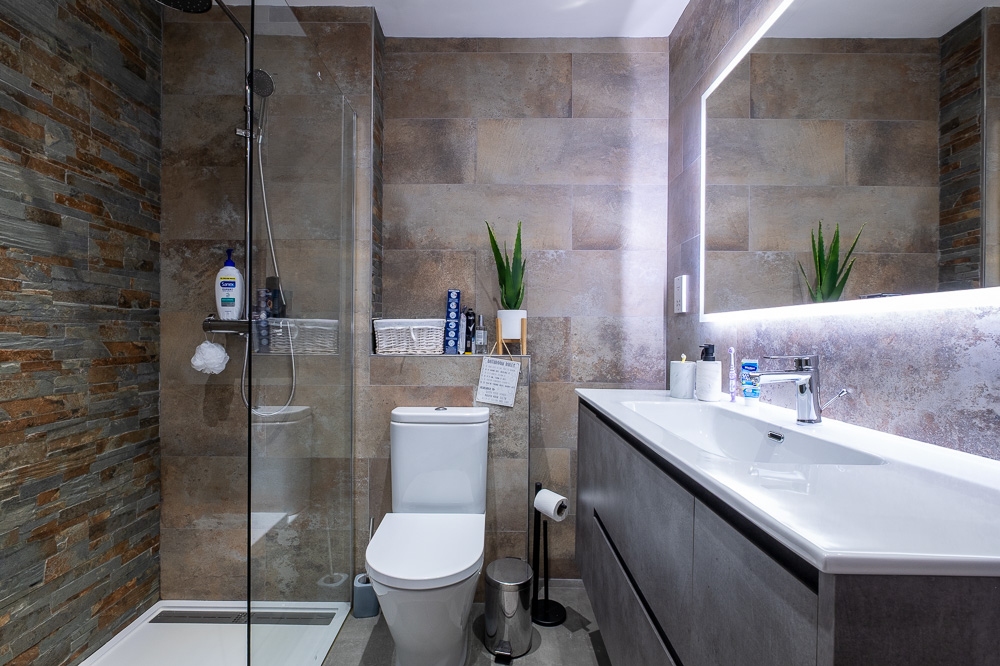 Queensway Quay - Cormorant Wharf Image